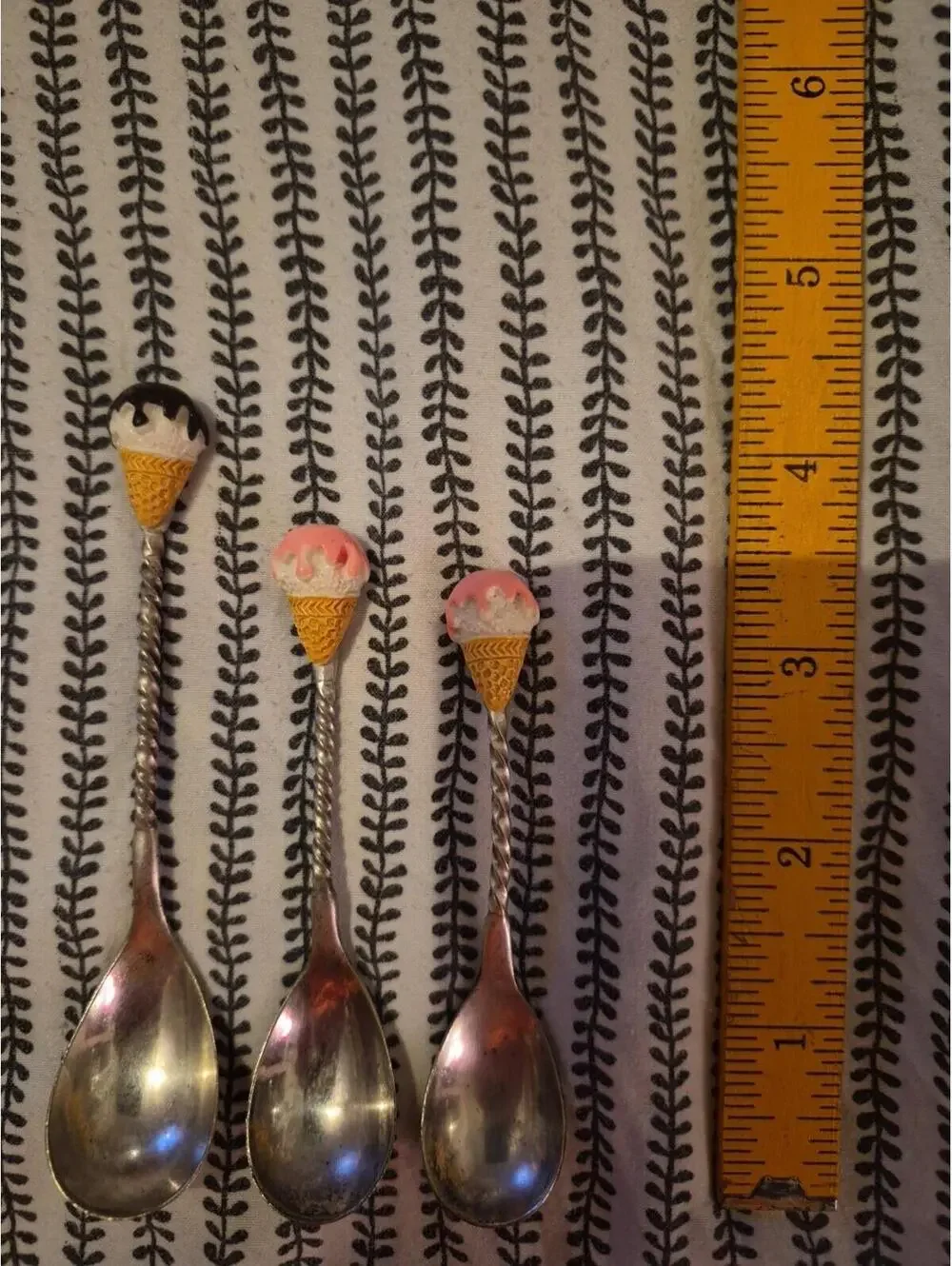 Vintage GTS & Co Silver Spoon Twisted Handle Ice Cream Cone Spoon 3.5